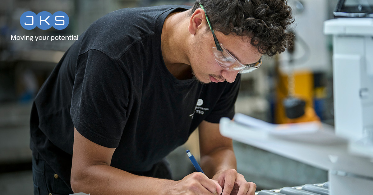 Tværgående arbejde / industriel produktion logo